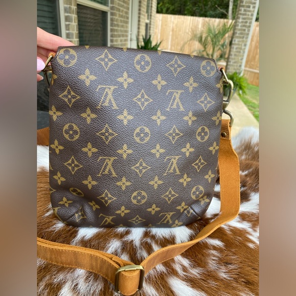 Louis Vuitton salsa musette - Picture 2 of 10
